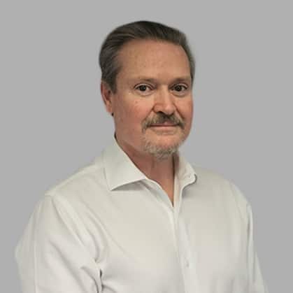 James Conboy Fischer est le président du panel juridique d'Origina, le premier fournisseur mondial de support tiers pour les logiciels IBM.