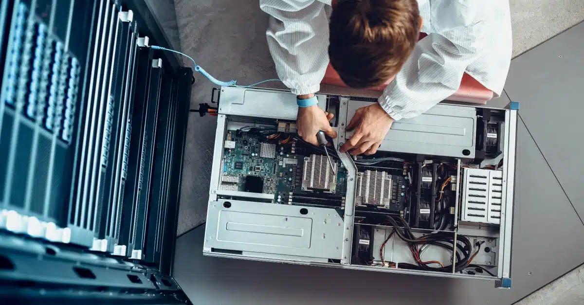 Lowering E-waste Through Tech Regeneration 